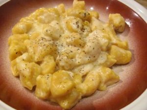 gnocchi-di-zucca-e-patate-in-salsa-di-taleggio